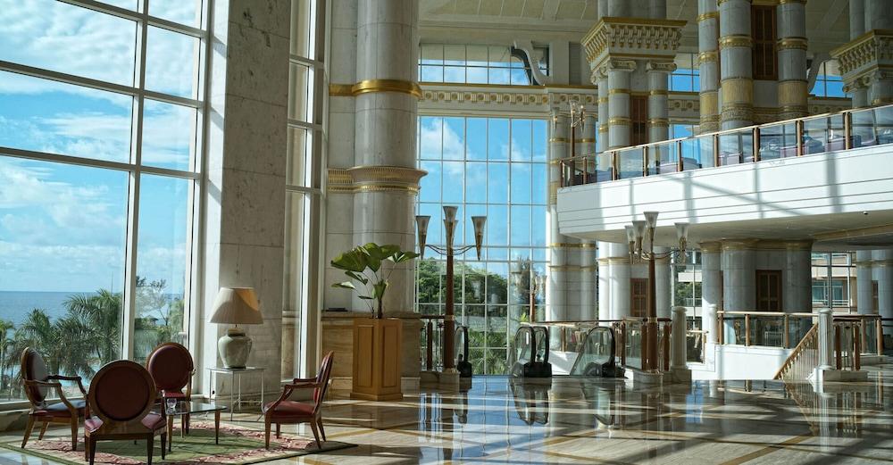 Empire Hotel And Country Club Brunei Bandar Seri Begawan Exterior photo